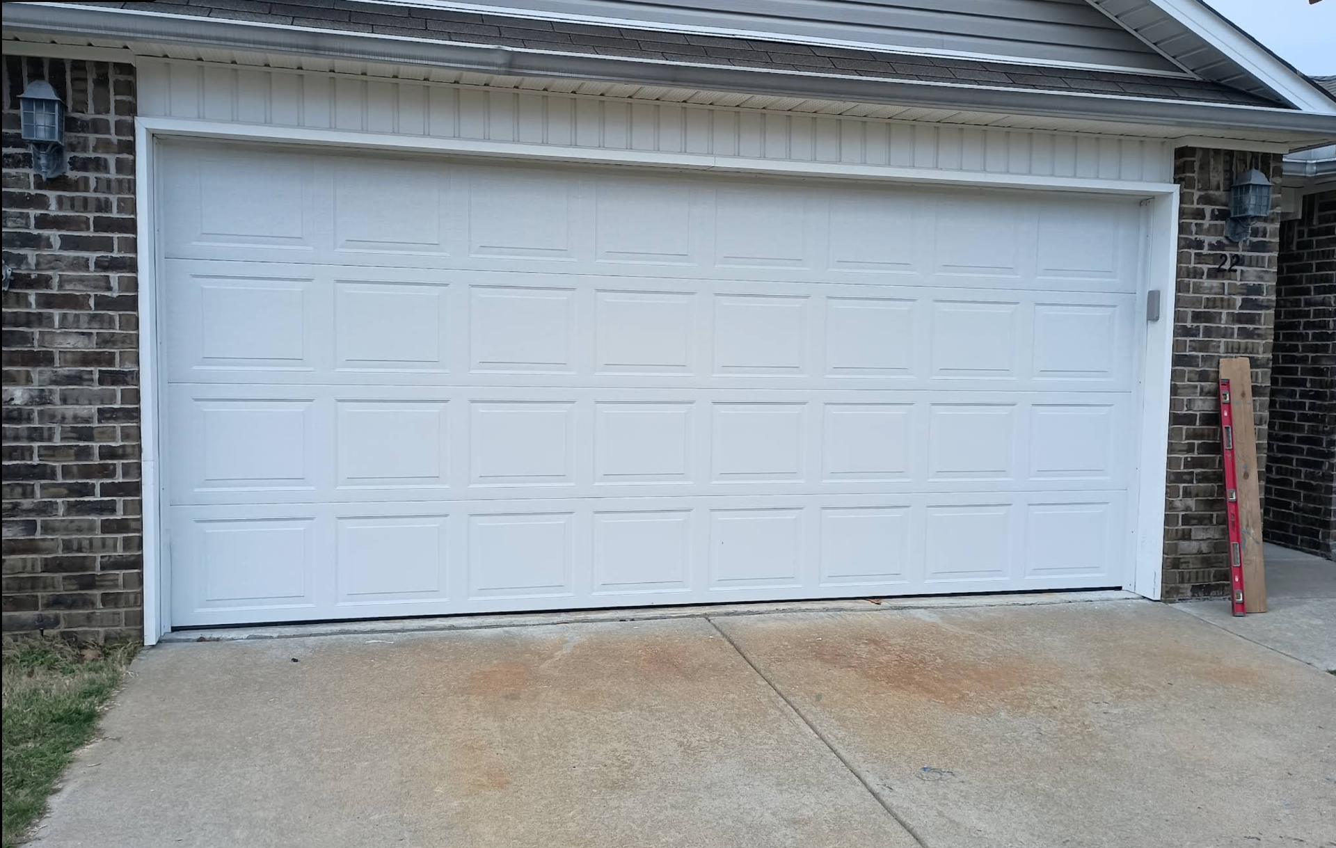 Residential garage door repair